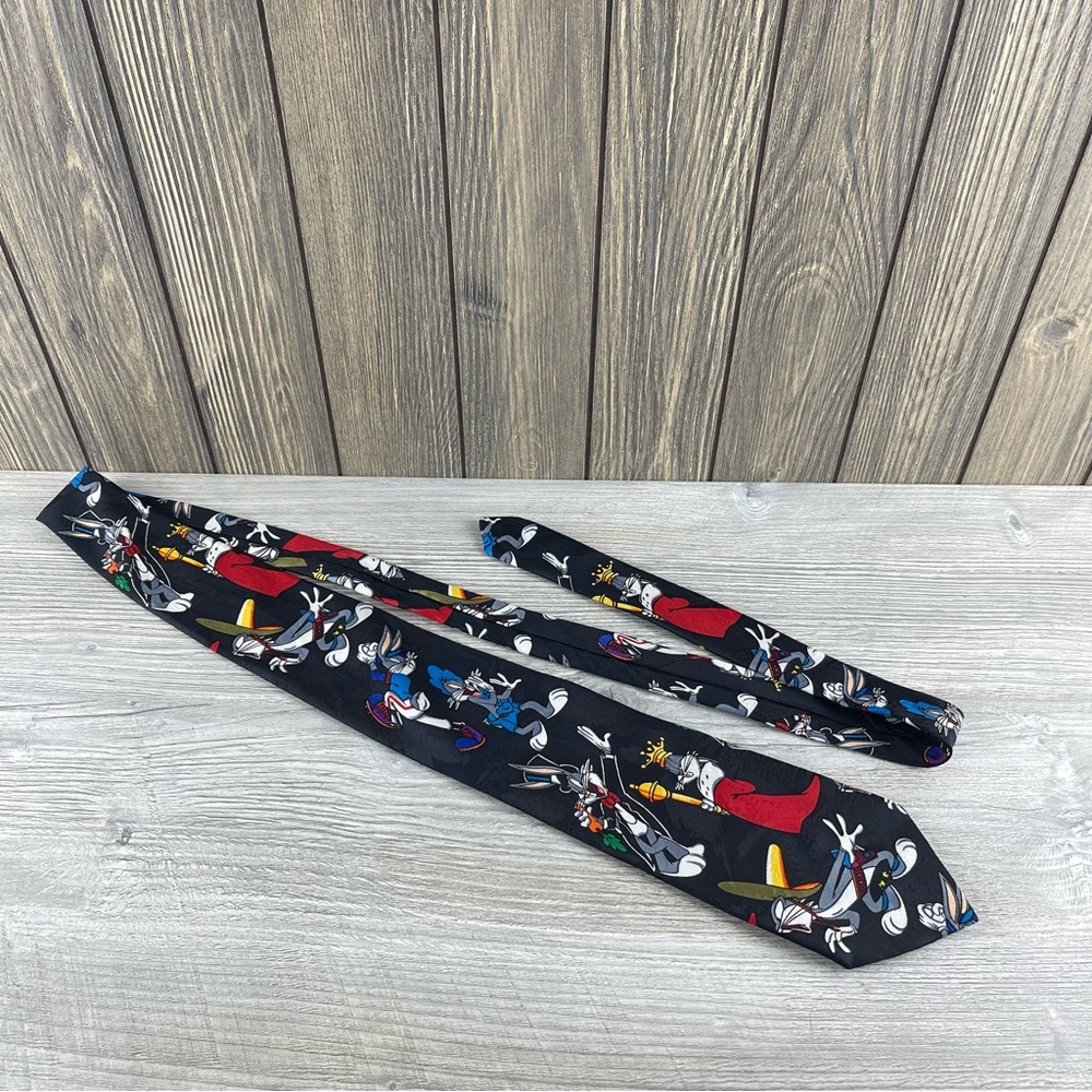 Looney Tunes Mania Vintage Bugs Bunny Tie